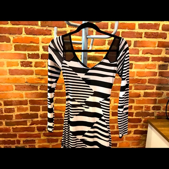 Maxi Dress - Unique - Picture 2 of 5